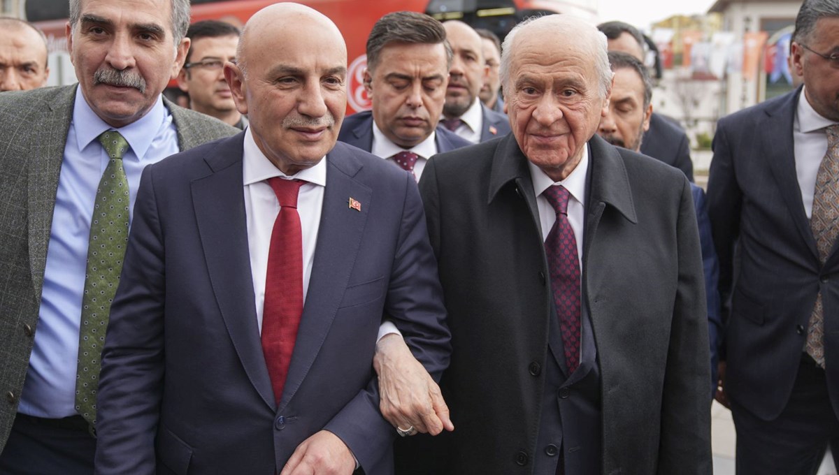 Bahçeli'den Turgut Altınok'a destek