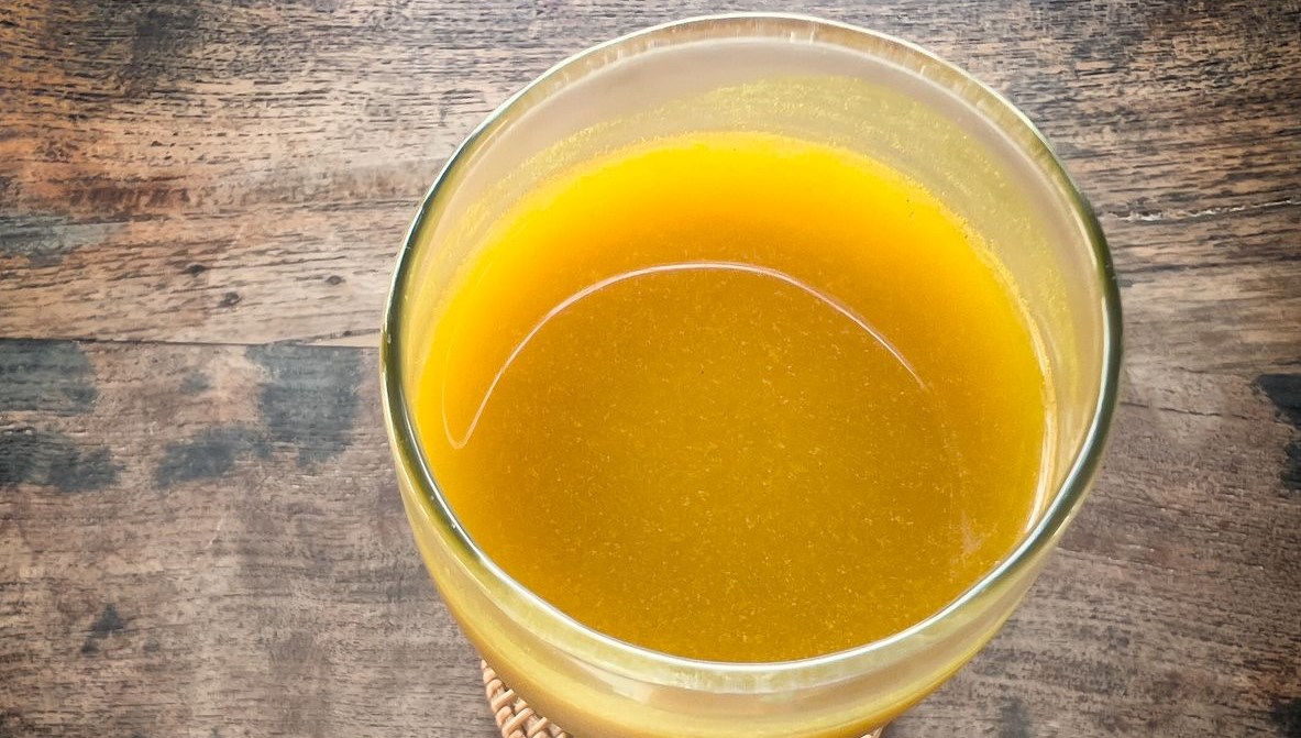 Vücuttaki iltihabı azaltıp, toksinleri temizliyor: 3 malzemeli karışımın 1 bardağında 7 fayda var