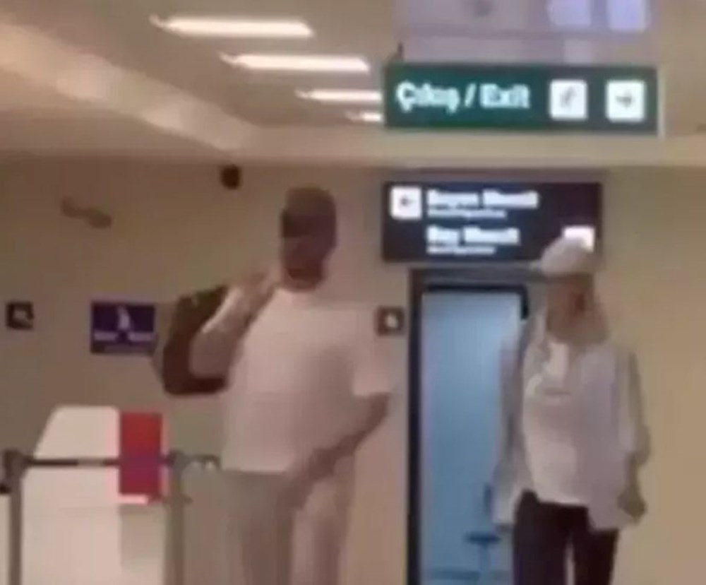 Ünlü şarkıcıdan ilk açıklama - 2
