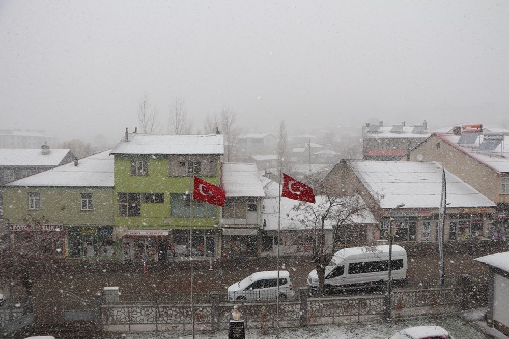 Nisan ayında Türkiye kara uyandı 74 CqCamXngh0 E0m2GuJ LFA