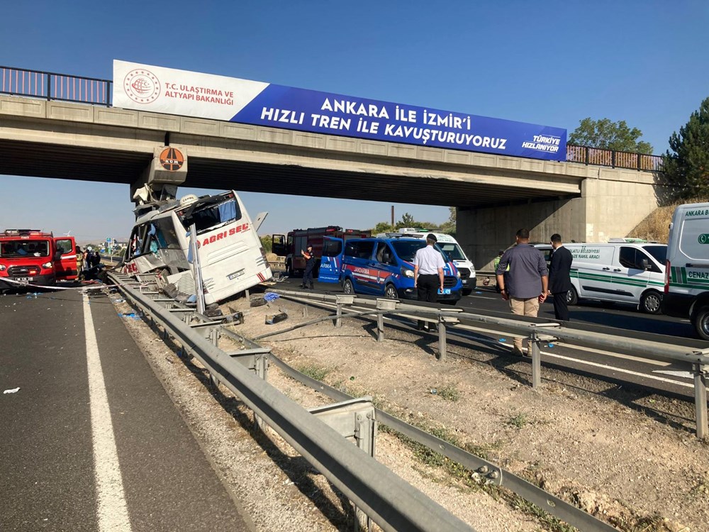 Ankara'da otobüs köprüye saplandı: 11 can kaybı - 5