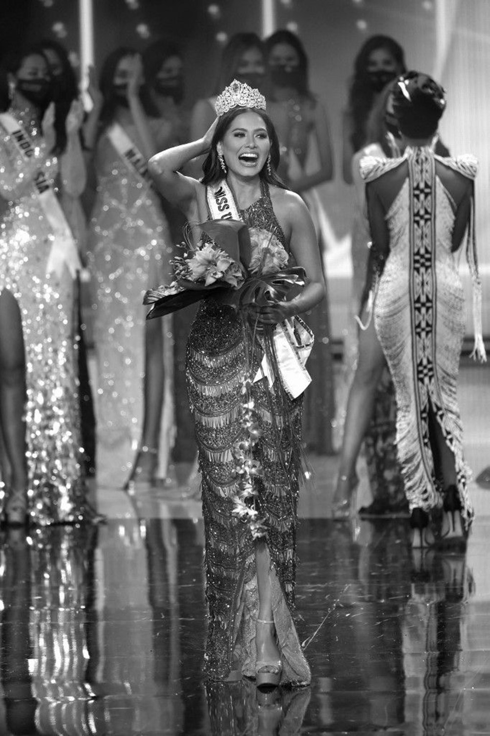 2021 Kainat Güzeli seçildi (2021 Miss Universe) - 10