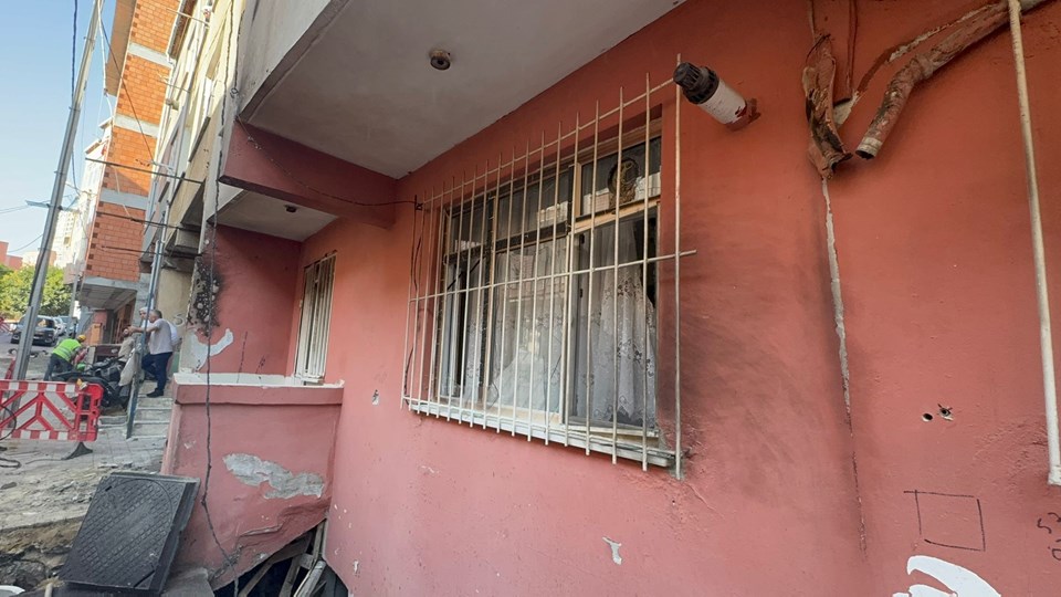 Küçükçekmece'de doğalgaz borusunda patlamada - 1