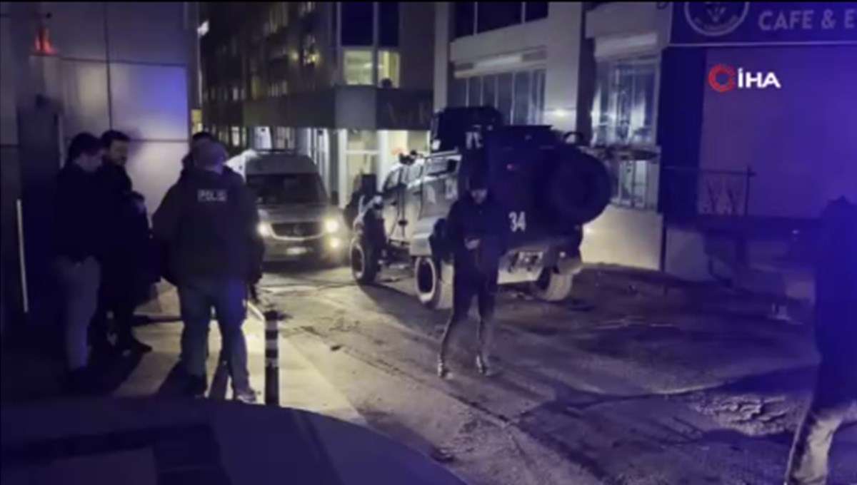 Sarıyer’de müzikholde silahlı çatışma: 2’si polis 5 yaralı Sarıyer’de müzikholde silahlı çatışma: 2’si polis 5 yaralı