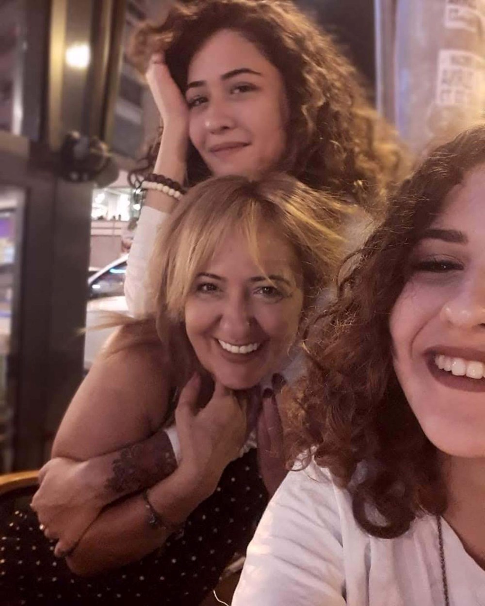 Kederli Anne, Kızını Kaybettikten 6 Yıl Sonra Kendisi Kanserle Yüzleşiyor 72 CvTA06j6wUapKVB7i6Falw