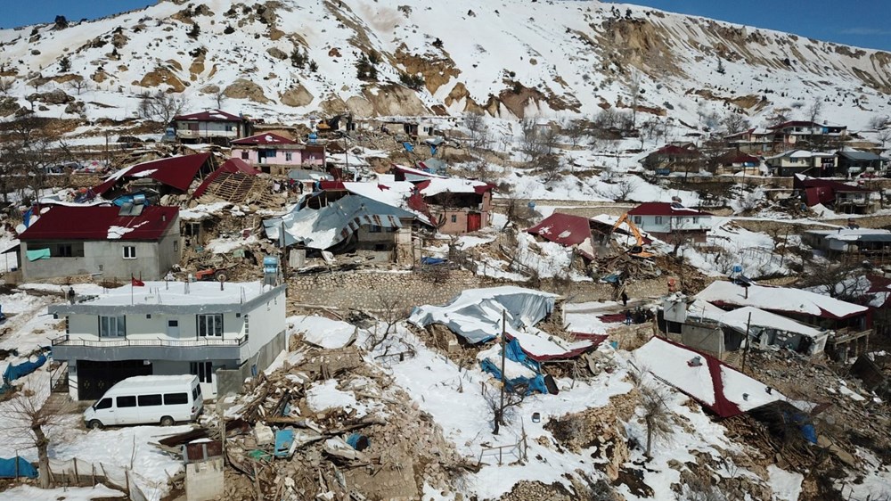 Kahramanmaraş'ın en zirvedeki dağ köyünde 130 evden 20 ev kaldı - 3