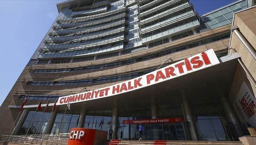 CHP yönetimi İstanbul'da toplanıyor: 411 belediye başkanı İstanbul'a çağrıldı