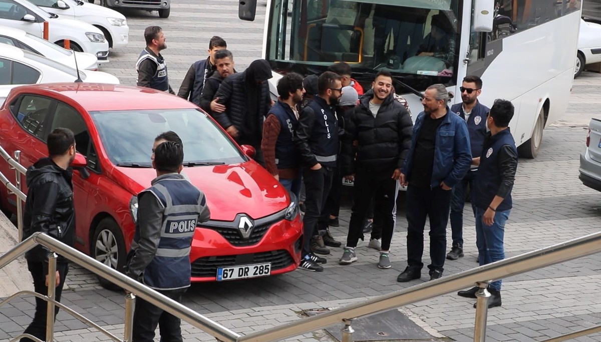 Uyuşturucu çetesinin kaşıklı cinsel saldırı davasında yeni gelişme: Yağma suçlaması düştü