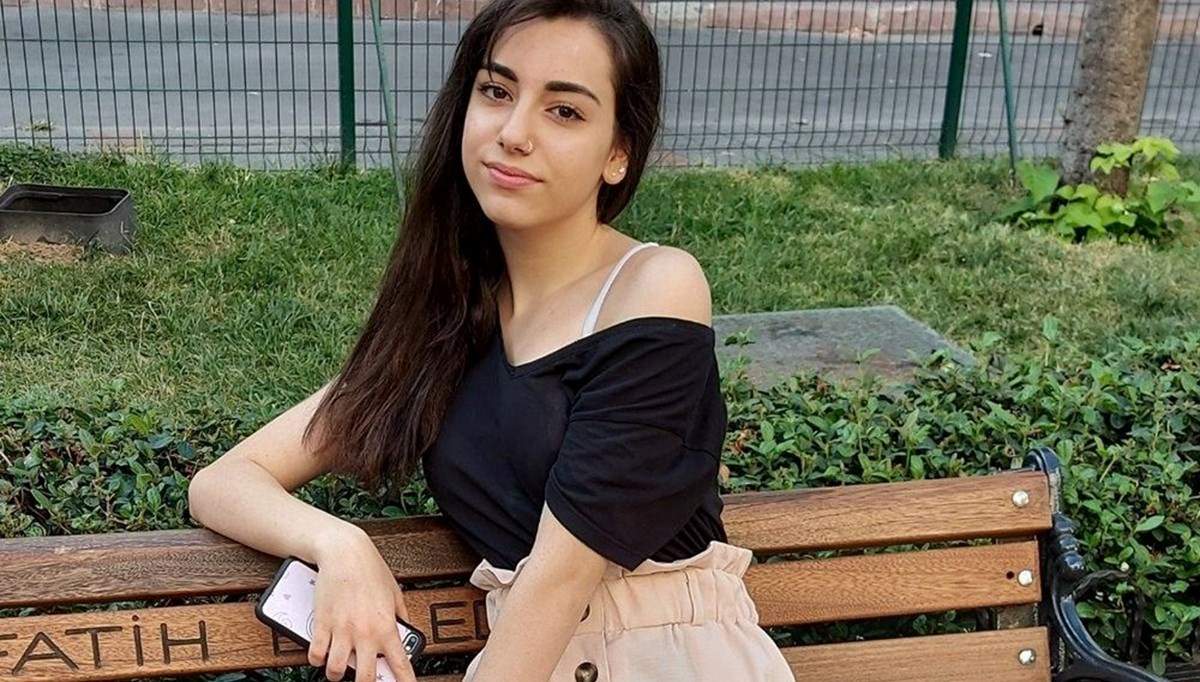 Araçta silahını 2 arkadaşa doğrulttu, 17 yaşındaki Melek'i vurdu