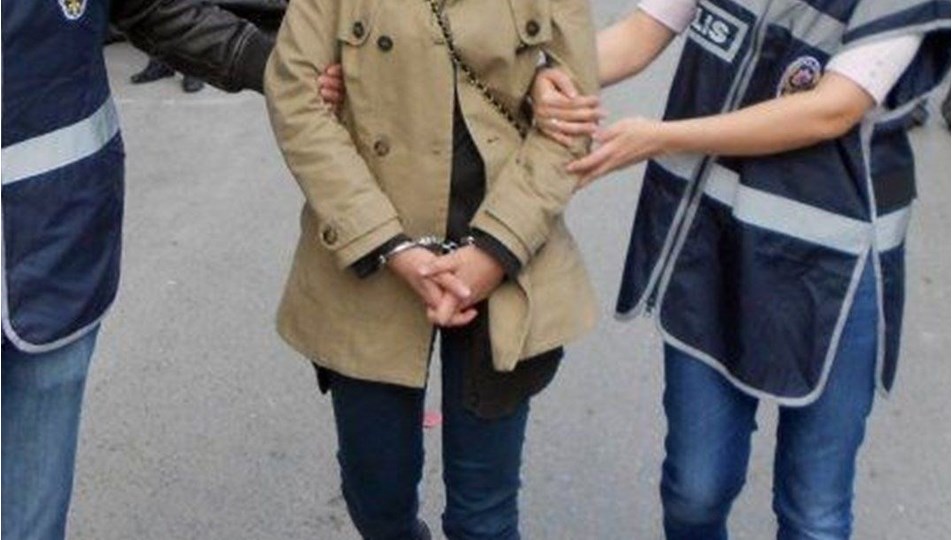 Hastane tuvaletinde cesedi bulunan bebeğin annesi ve anneannesi tutuklandı