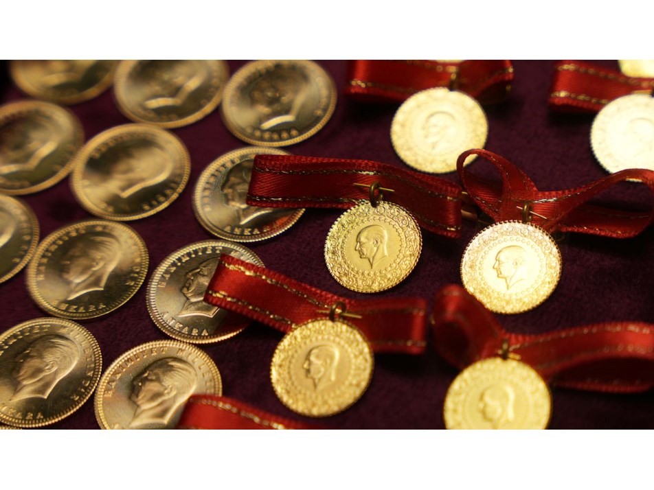 Altında yeni zirve: Son 14 yılın en güçlü ayı