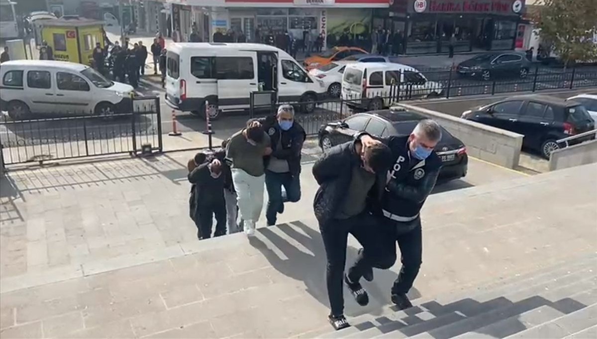 Tekirdağ'da 8 kişinin yaralandığı silahlı kavgayla ilgili 3 şüpheli tutuklandı