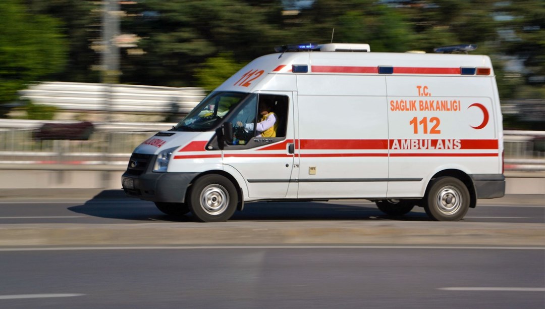 Amasya'da TIR'a arkadan çarpan otomobilin sürücüsü öldü