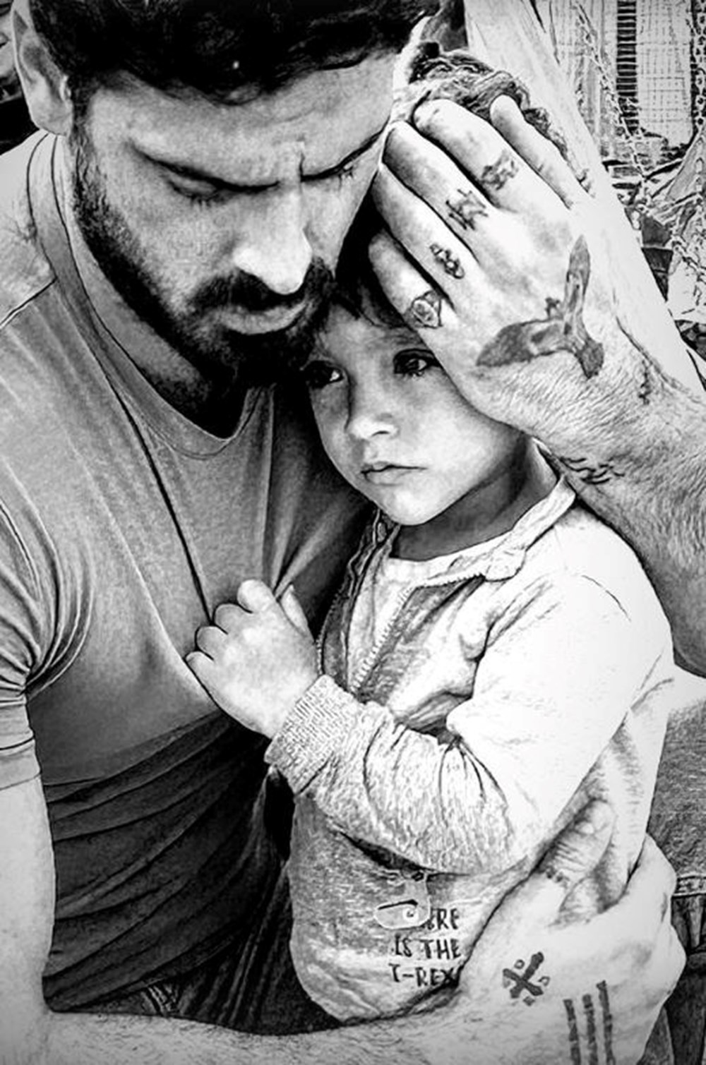 İtalyan oyuncu Michele Morrone deprem bölgesinde - 4