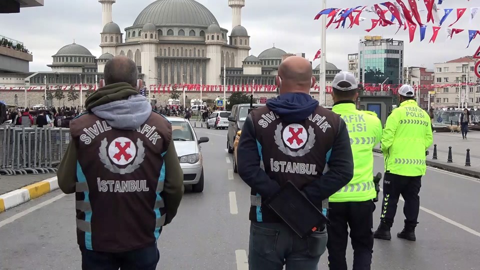 Yolcu seçen taksiciden ilginç savunma: Beşiktaş’a gitmem 40 dakika, bana yazık değil mi - 1