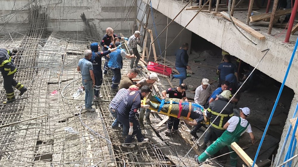Okul inşaatında çökme: İşçiler beton kalıbın altında kaldı - 2