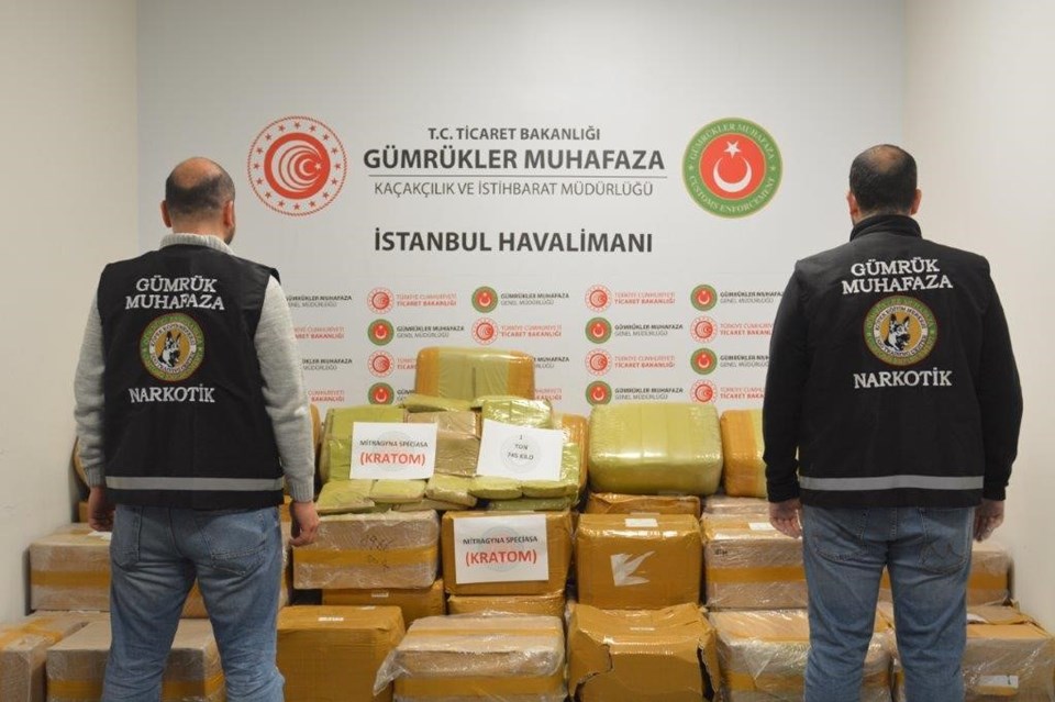 İstanbul Havalimanı'nda 1.7 ton uyuşturucu ele geçirildi - 1