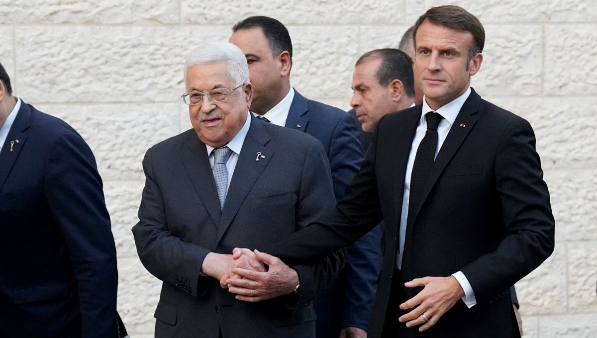 Macron'dan Gazze diplomasisi: Abbas ve Netanyahu ile görüştü