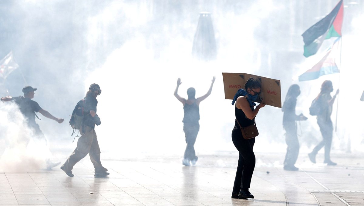 Fransa'da halk ayaklandı: 