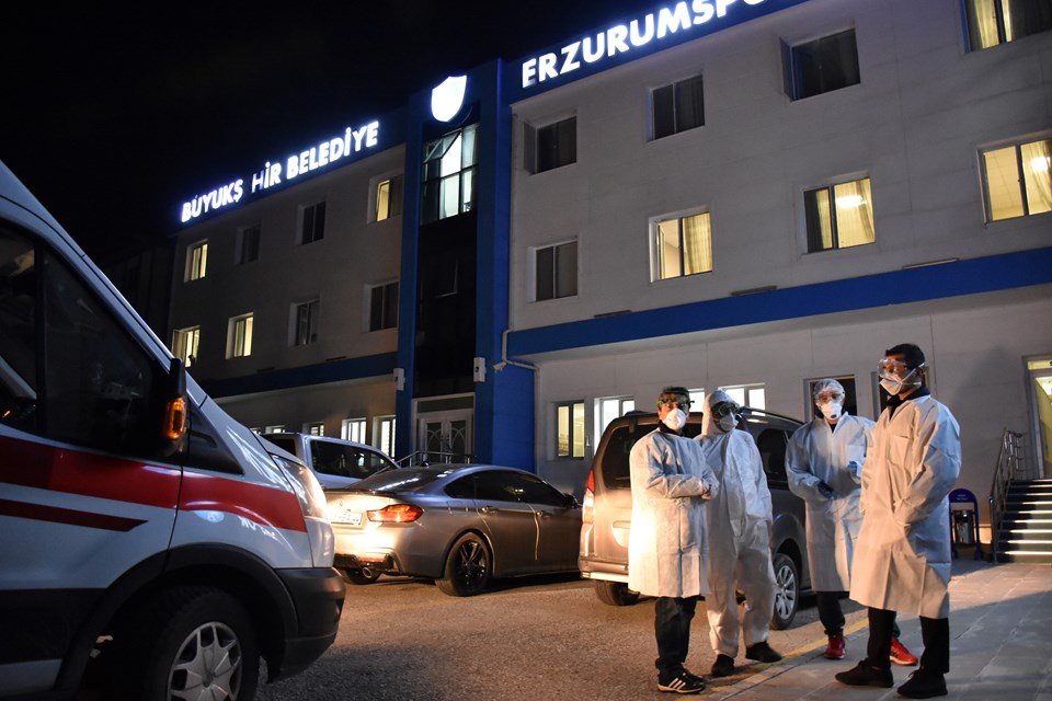 Erzurumspor'da 11 kişinin corona testi pozitif çıktı - 1