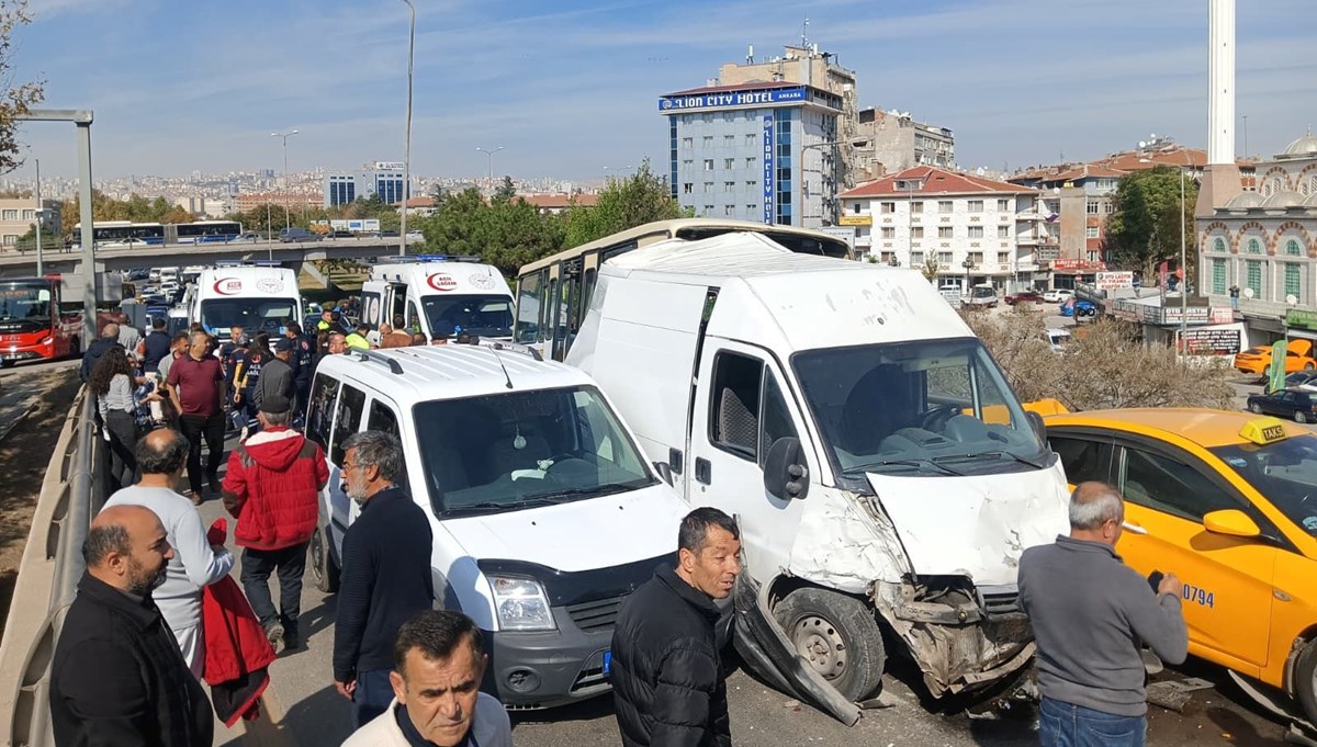 Ankara'da zincirleme kaza: Yaralılar var Ankara'da zincirleme kaza: Yaralılar var