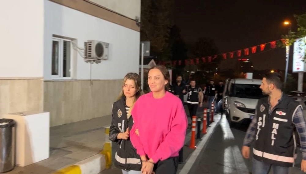 Dilan Polat ve Engin Polat soruşturmasında yeni gelişme | Anneanne
serbest, avukat gözaltında; çiftin araçları emniyete götürüldü - 2