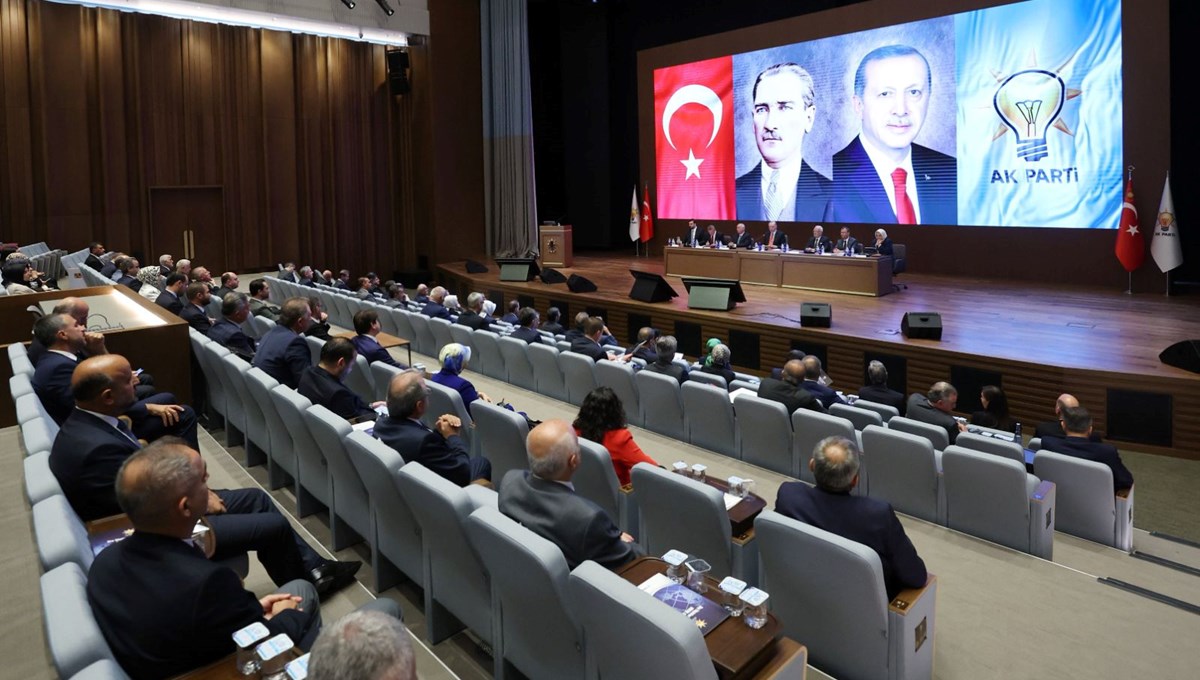 Cumhurbaşkanı Erdoğan kararı imzaladı, AK Parti'de kongre süreci başladı