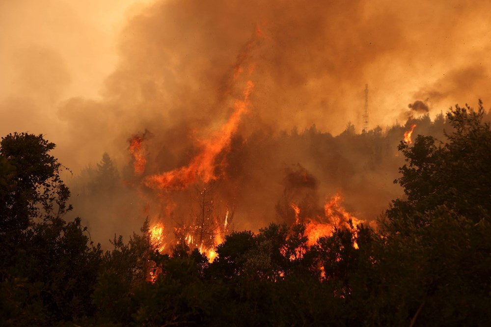 Yunanistan’da yangın felaketinin boyutları ortaya çıktı: 586 yangında 3 kişi öldü, 93 bin 700 hektardan fazla alan yandı - 22