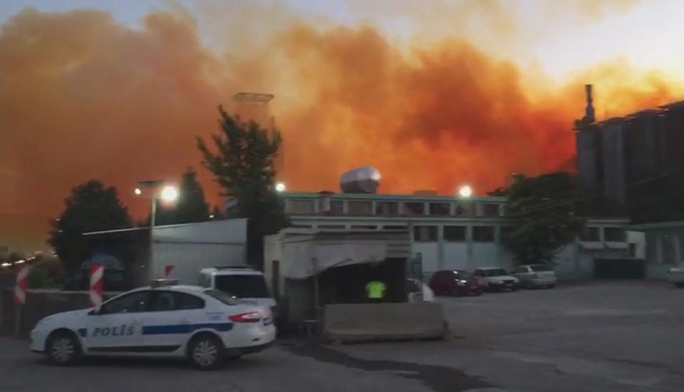 SON DAKİKA: Kütahya'da azot fabrikasında patlama - 1