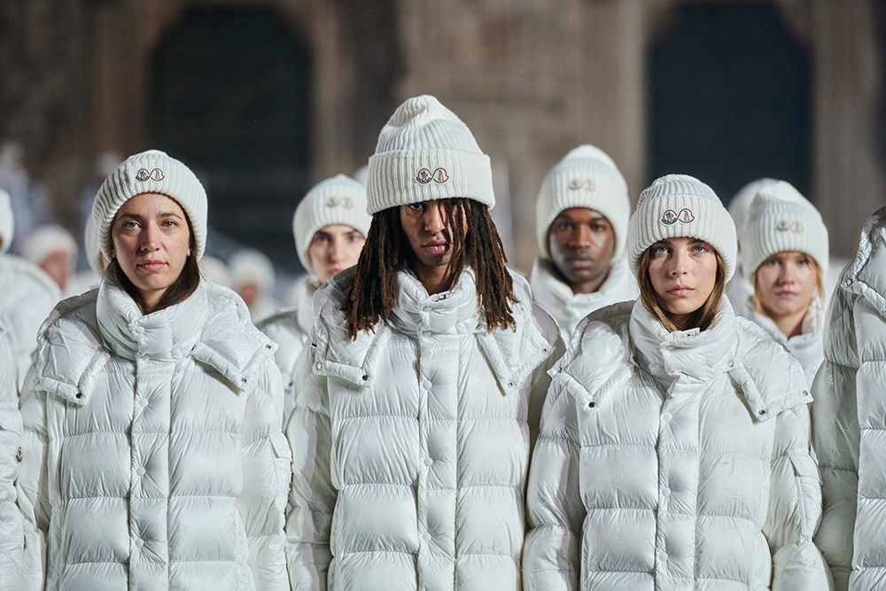İtalyan lüks markası Moncler 70. yılına özel 18 bin insanı Milano'da bir araya getirdi - 5