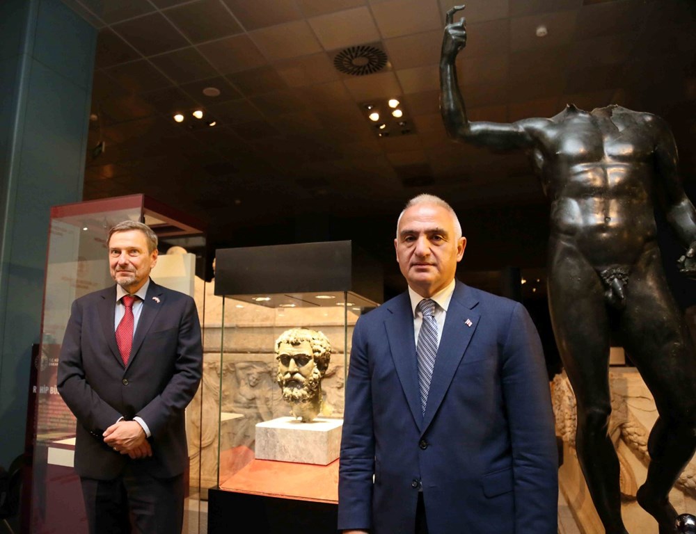 Türkiye'den kaçırılan Septimius Severus'un heykel başı iade edildi - 6