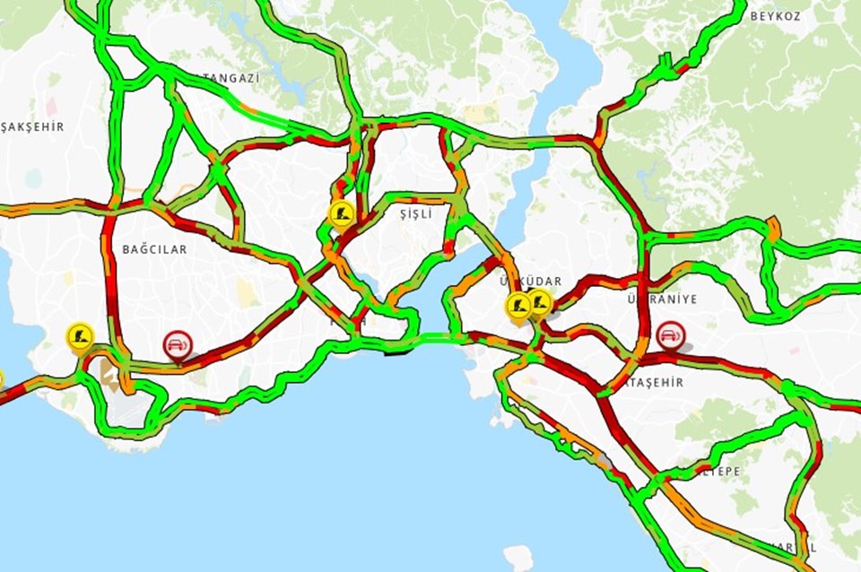 İstanbul trafiğinde sağanak etkisi: Yoğunluk yüzde 80'i geçti - 1