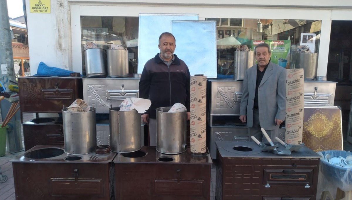 Havalar soğudu, sobalar satışa çıkarıldı Havalar soğudu, sobalar satışa çıkarıldı
