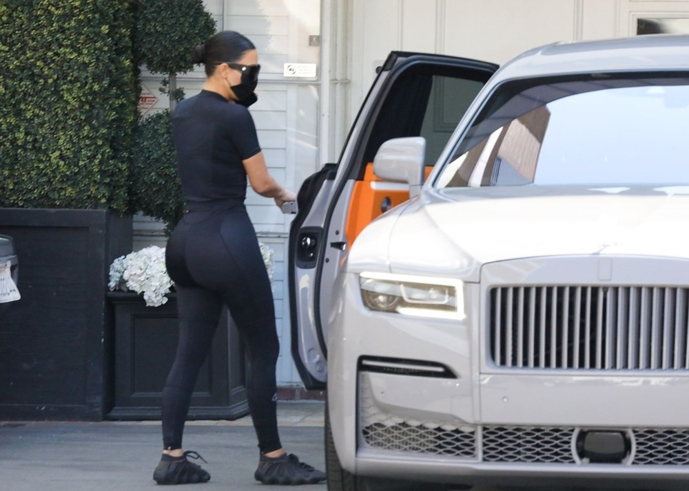 Kim Kardashian kalçasını mı küçülttü? (İmplant tartışması) - 6