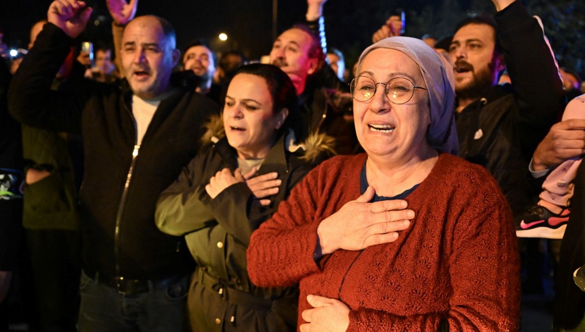 Ferdi Tayfur acı haberini alan hayranları gözyaşlarına boğuldu Ferdi Tayfur acı haberini alan hayranları gözyaşlarına boğuldu