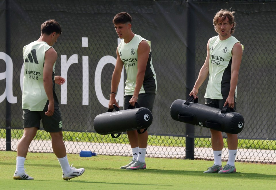 Vitor Pereira'dan eski öğrencisi Arda Güler'e "efsane" benzetme: "Görebiliyorum" - 2