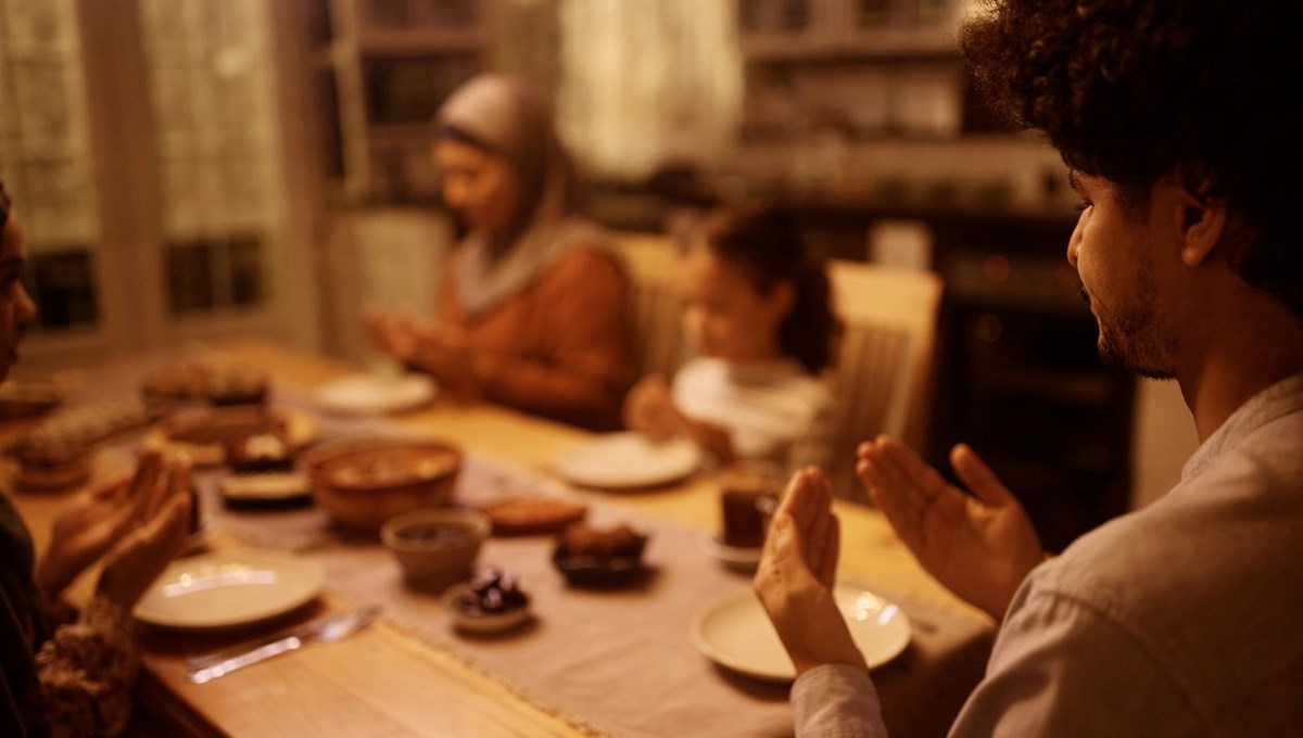 Çocuklar oruç tutabilir mi? Diyanet'e göre çocuklar oruç tutabilir mi?