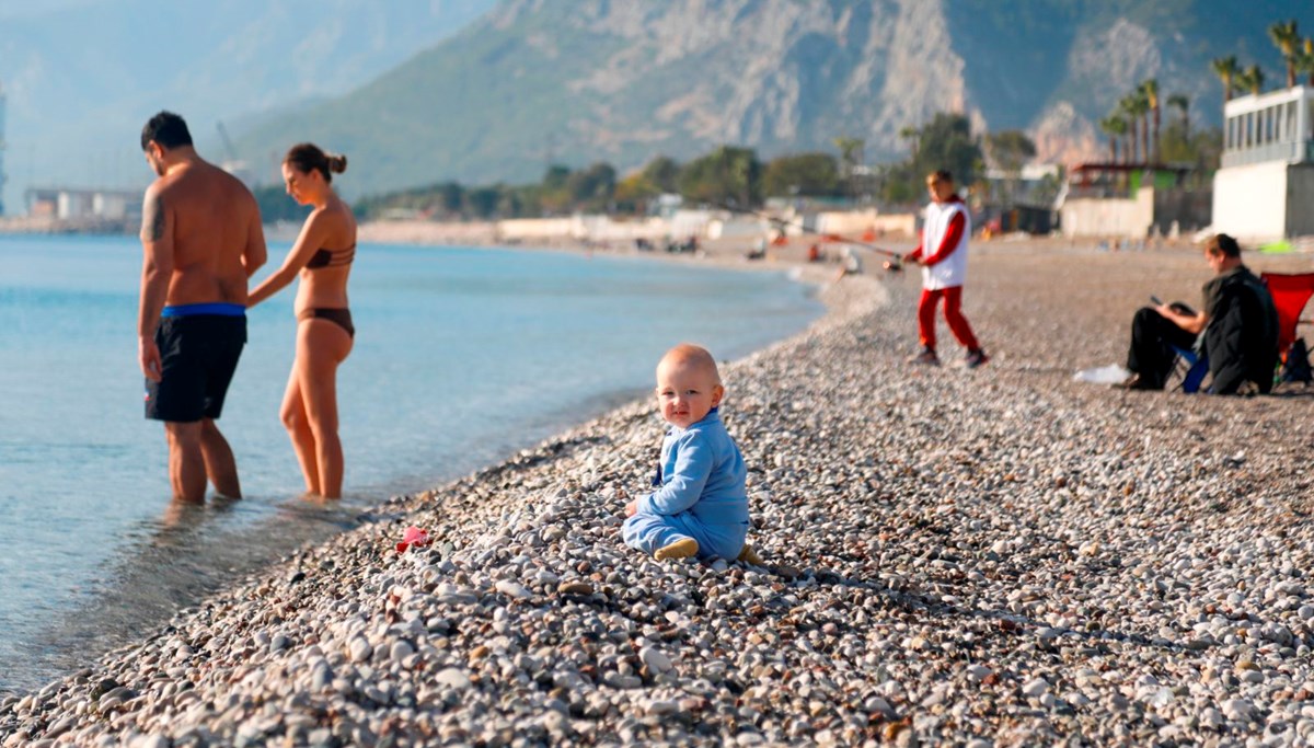 Antalya’da bahardan kalma gün