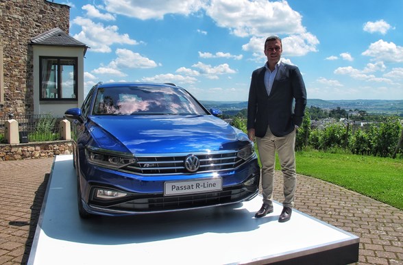 Volkswagen In Amiral Gemisi Passat Yenilendi Yeni Volkswagen Passat In Ozellikleri Ntv