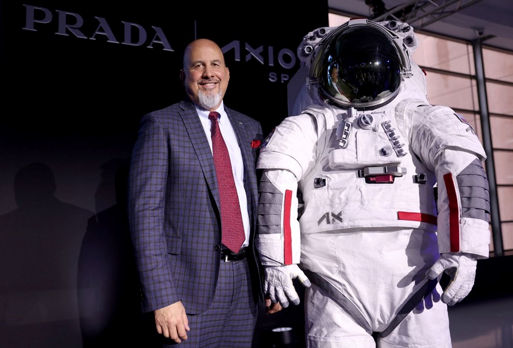 NASA'nın Ay'a dönüş görevi: Yeni uzay kıyafetleri tanıtıldı - 8