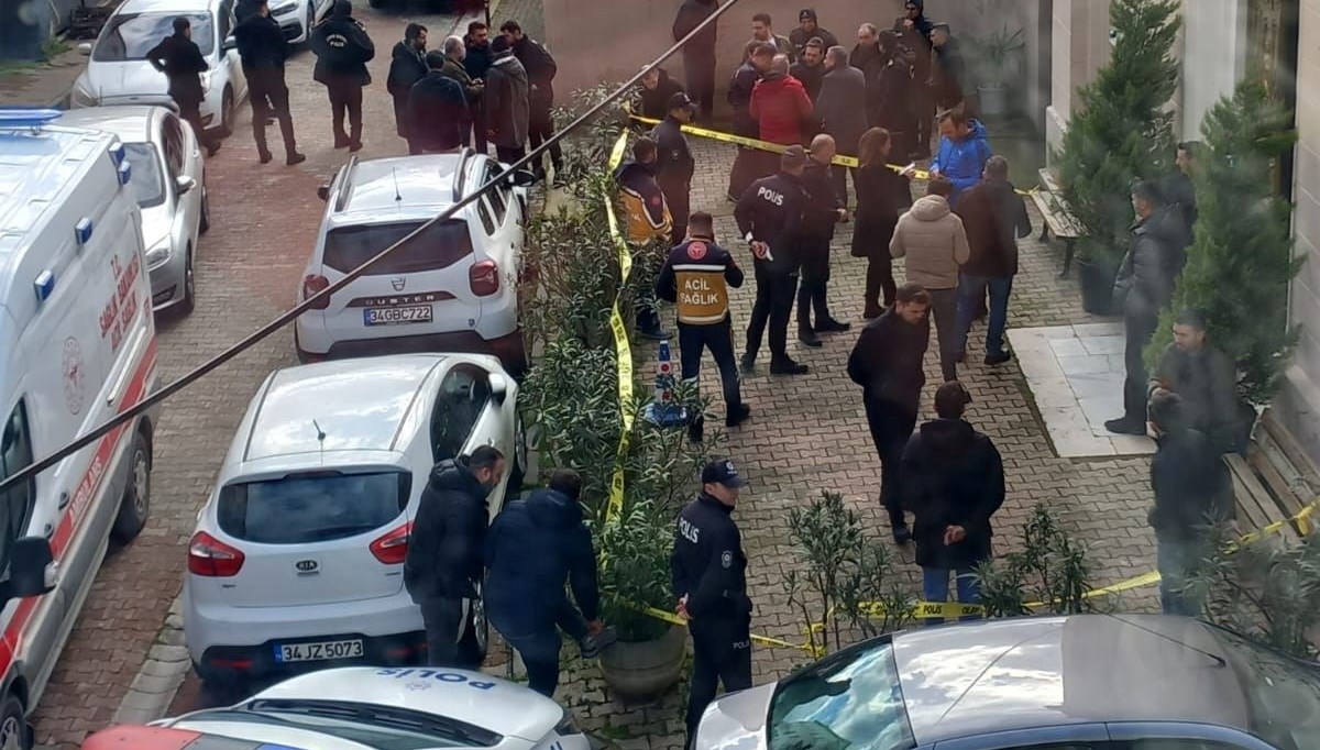 Sarıyer'de kilisede silahlı saldırı: Ankara'dan art arda tepkiler Sarıyer'de kilisede silahlı saldırı: Ankara'dan art arda tepkiler