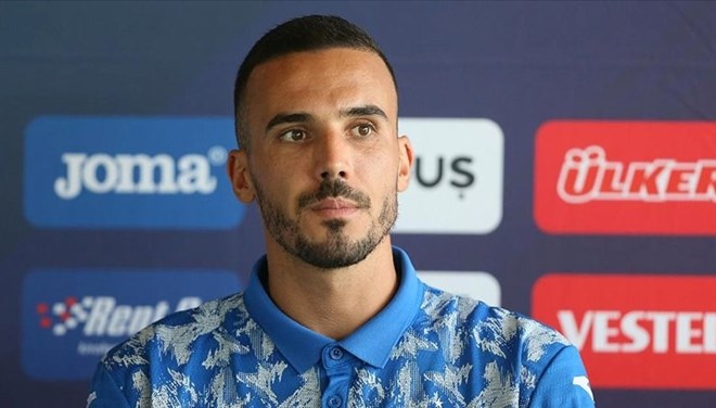 Trabzonspor'da bir ayr�l�k daha: Dimitrios Kourbelis s�zle�mesi feshedildi