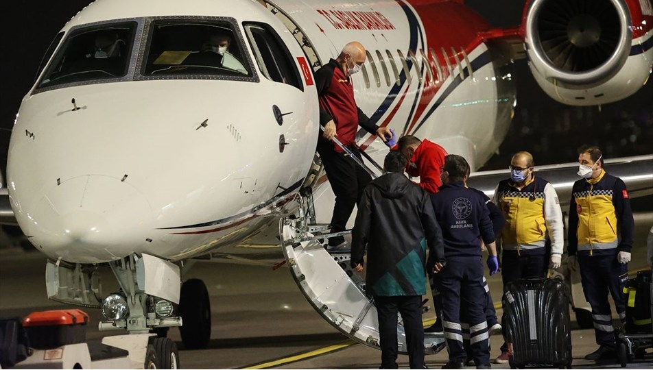 İspanya'da rahatsızlanan başantrenör Nedim Özbey, ambulans uçakla Türkiye'ye getirildi