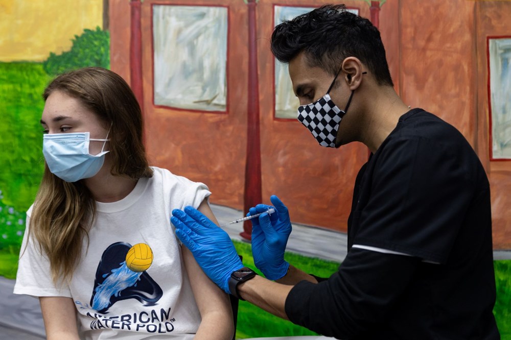 ABD’de 12-15 yaş arası 600 bin çocuk bir doz aşı oldu - 12