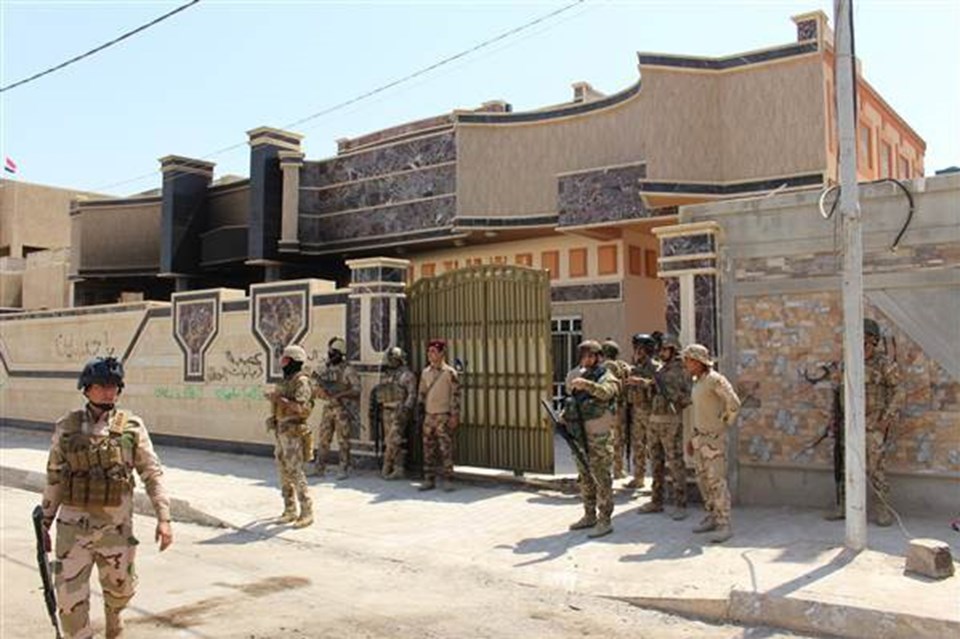 IŞİD mahkumları bu kafeslere kapatmış - 2