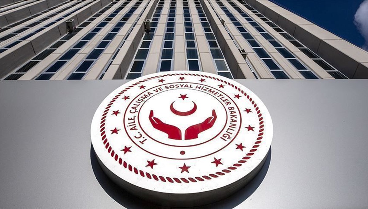Çalışma ve Sosyal Güvenlik Bakanlığı 62 sözleşmeli personel alacak (Başvuru şartları ve tarihleri) Çalışma ve Sosyal Güvenlik Bakanlığı 62 sözleşmeli personel alacak (Başvuru şartları ve tarihleri)