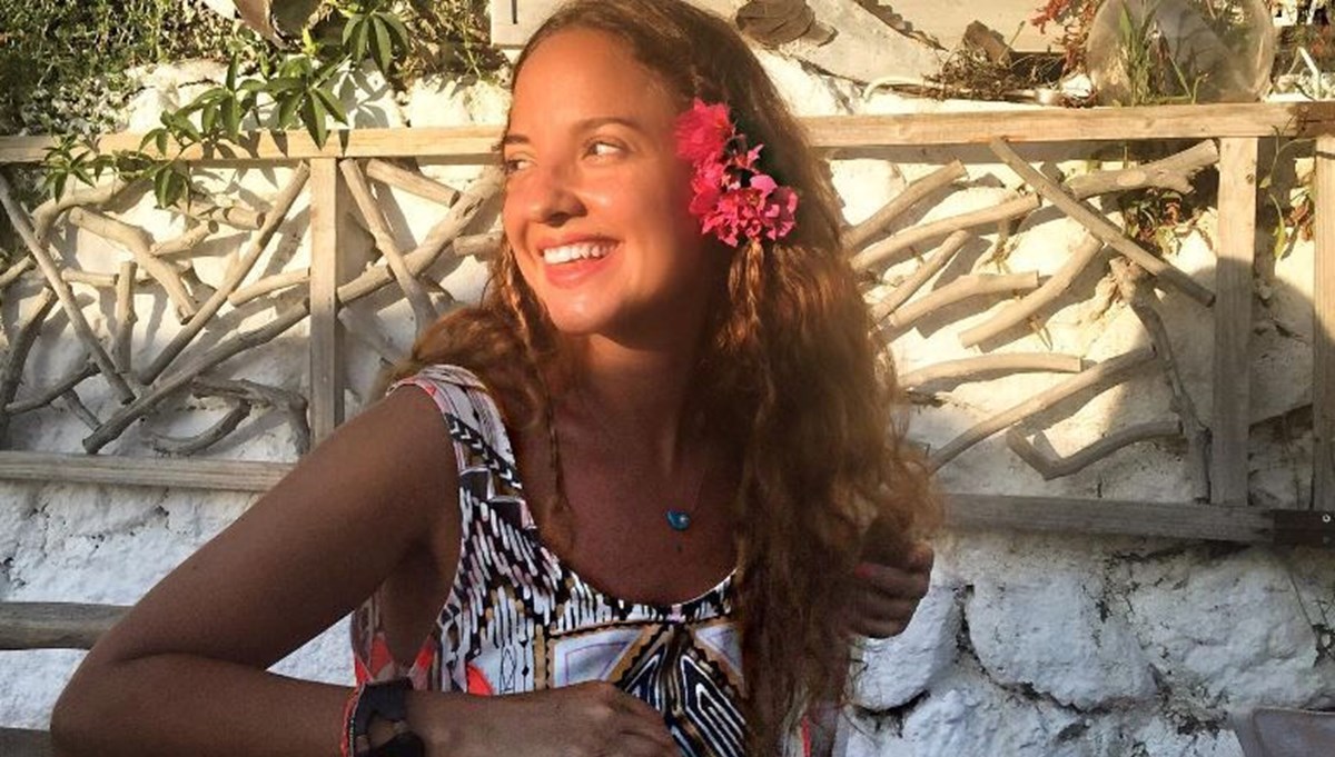 Ayşe Özyılmazel kimdir, kaç yaşında?