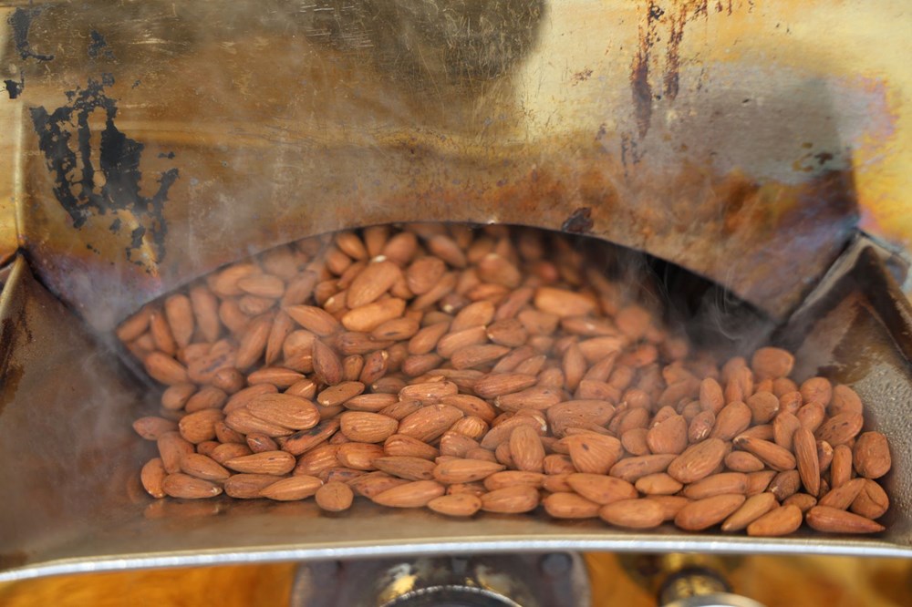 Ramazan Sofralarının Vazgeçilmezi: Üç Saatte Hazırlanan "Beyaz Altın"a Yoğun Talep 74 DHpA7shbqECMGyhL06Iziw