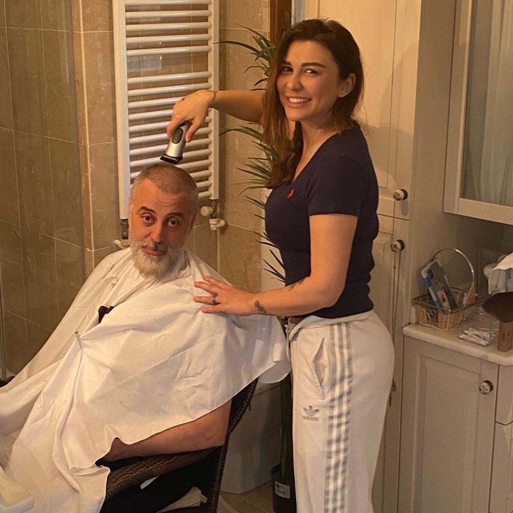 Corona g�nlerinde �nl�lerin ev halleri