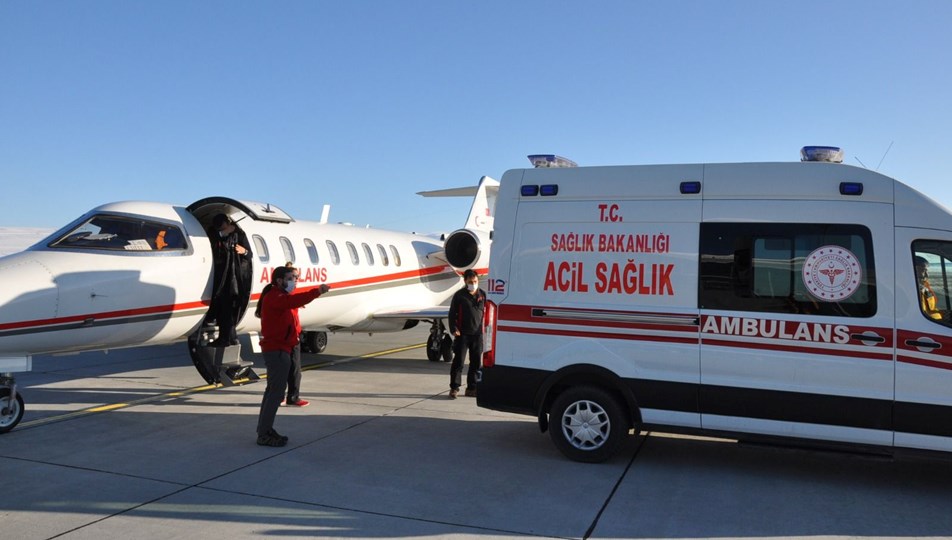 Ambulans uçak Danyal bebek için havalandı